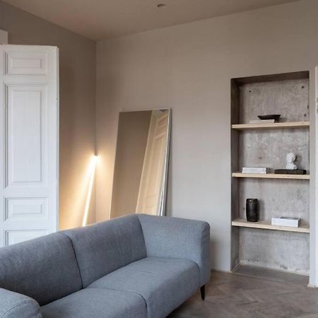 Authentic 1 Bd Old Town Apartment By Hostlovers カウナス エクステリア 写真