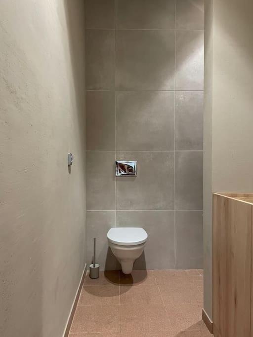 Authentic 1 Bd Old Town Apartment By Hostlovers カウナス エクステリア 写真